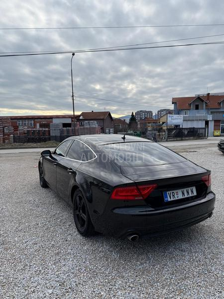 Audi A7 quattro