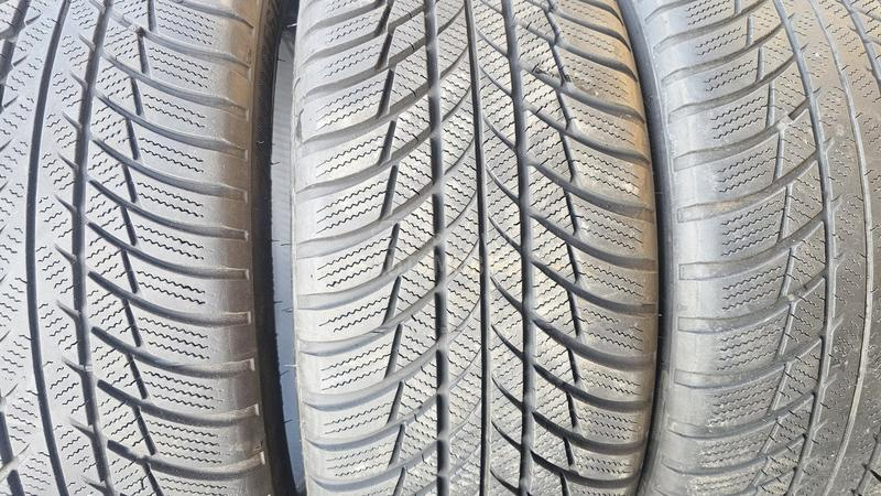 Bridgestone 225/45 R18 Zimska