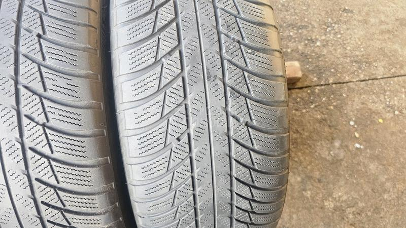 Bridgestone 225/45 R18 Zimska