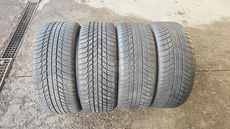 Bridgestone 225/45 R18 Zimska