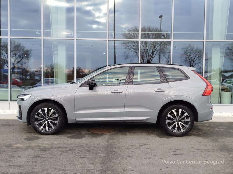 Volvo XC60 B4 PLUS DARK