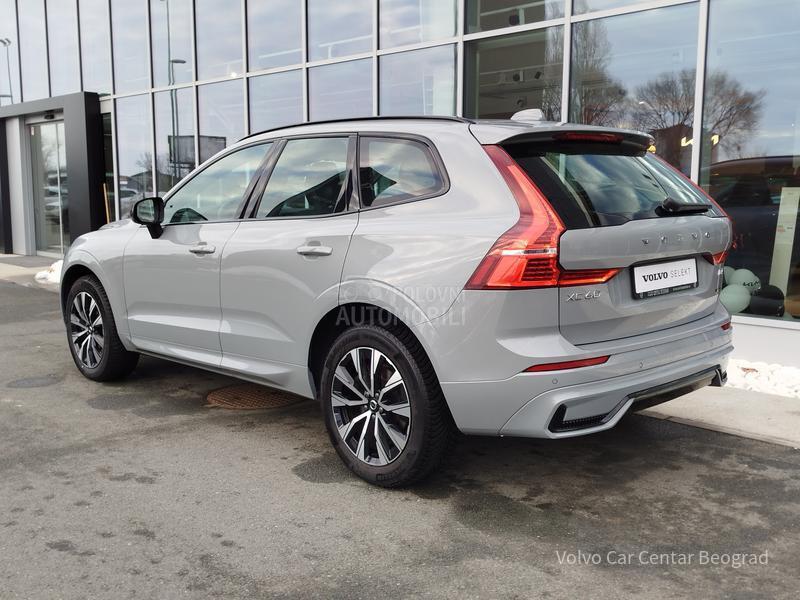 Volvo XC60 B4 PLUS DARK
