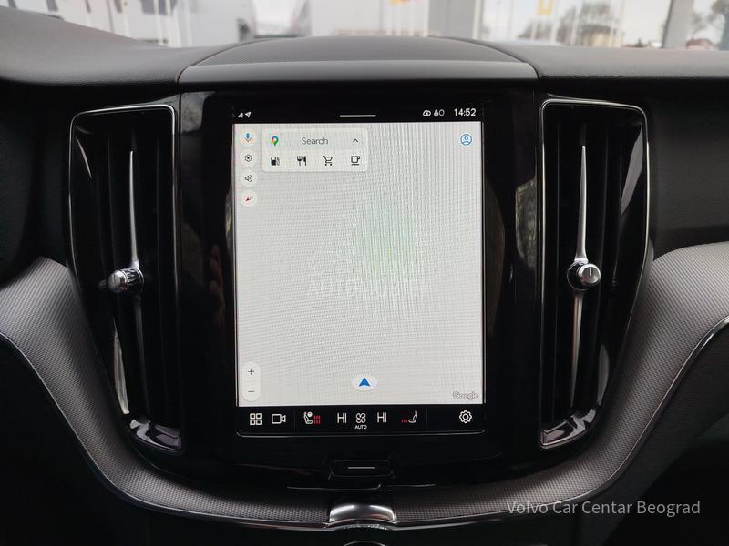 Volvo XC60 B4 PLUS DARK