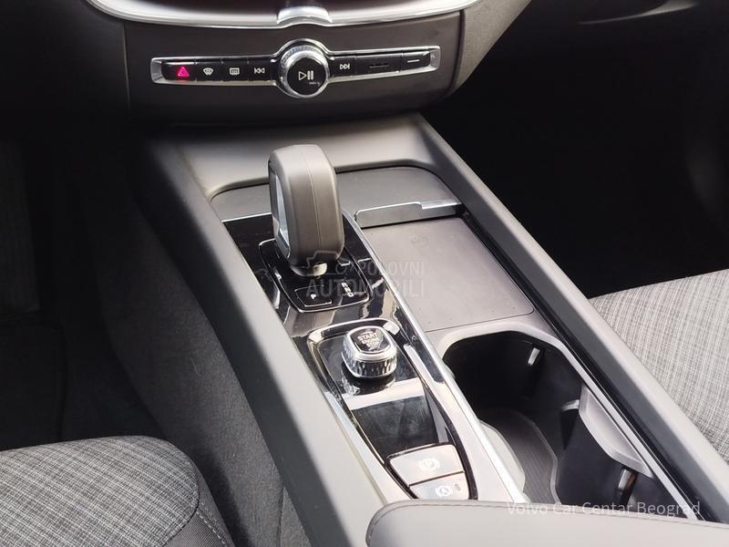 Volvo XC60 B4 CORE AT