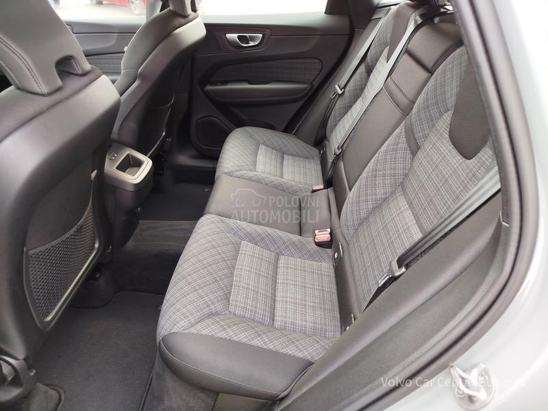 Volvo XC60 B4 CORE AT