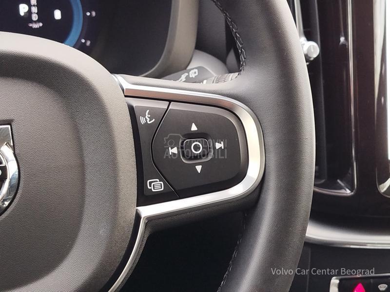 Volvo XC60 B4 CORE AT