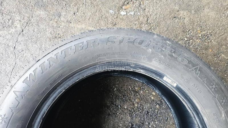 Dunlop 215/60 R16 Zimska