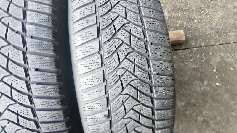 Dunlop 215/60 R16 Zimska