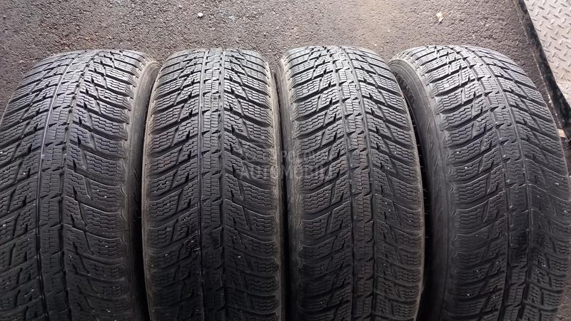 Nokian 225/65 R17 Zimska
