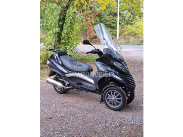 Piaggio MP3 250 A kategorija