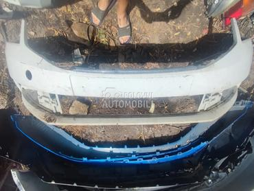 Prednji branik ostecen za Škoda Octavia