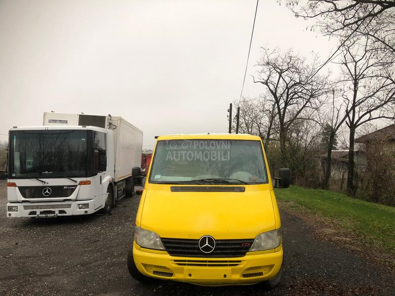 Mercedes Benz sprinter