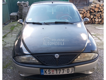 Lancia Ypsilon 