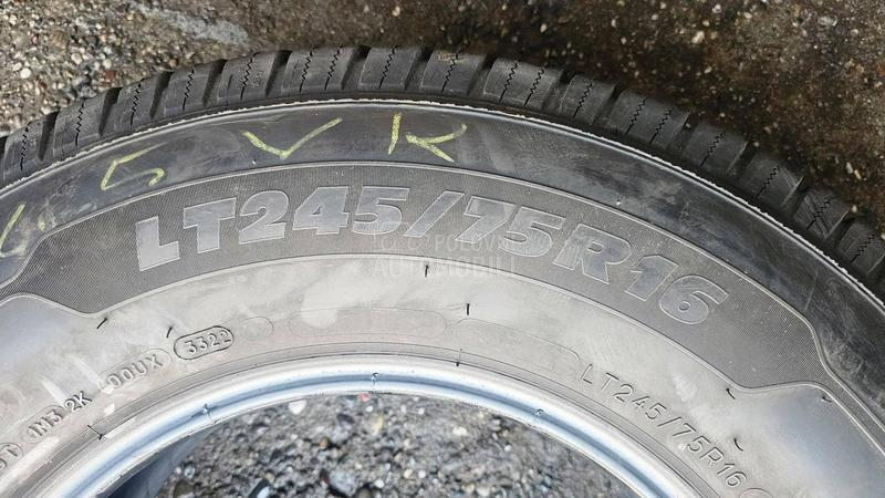 Michelin 245/75 R16 Zimska