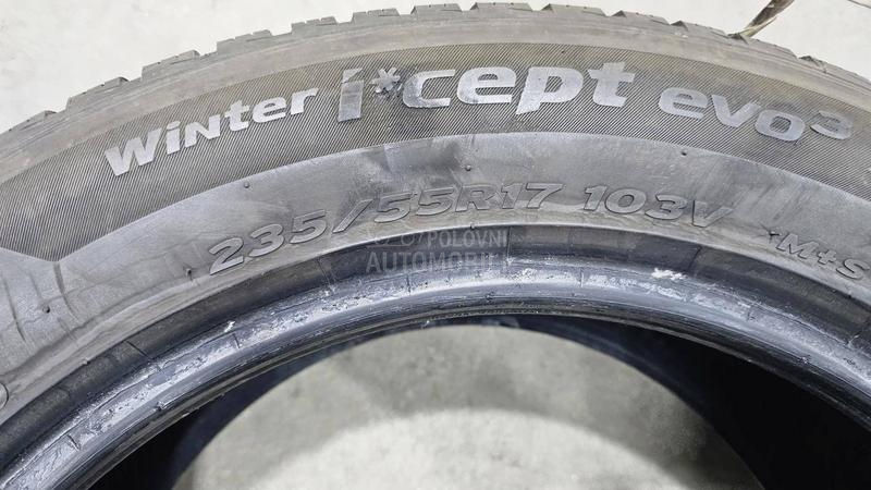 Hankook 235/55 R17 Zimska