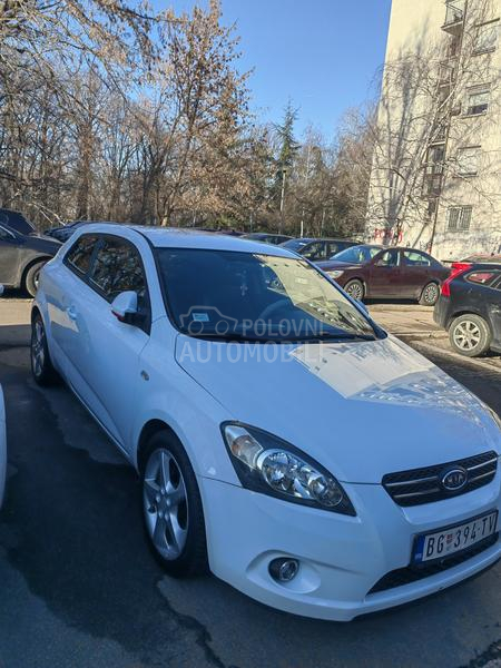 Kia pro_cee`d 2.0.