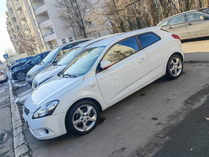 Kia pro_cee`d 2.0.