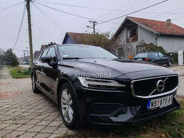 Volvo V60 momentum