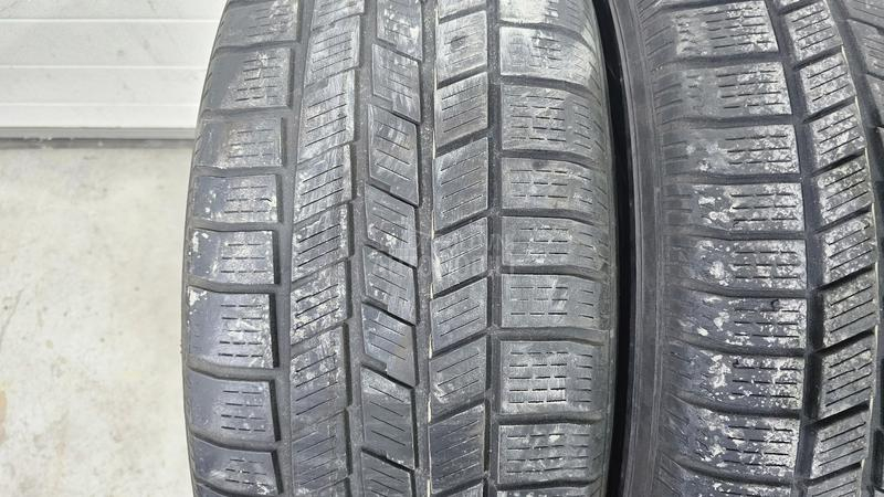 Pirelli 235/60 R18 Zimska