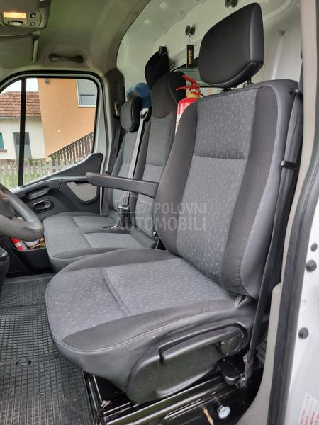 Renault Master 2.3