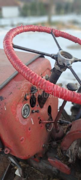 McCormick 324 internacional