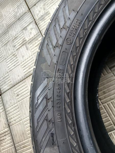 Nokian 215/60 R17 Letnja