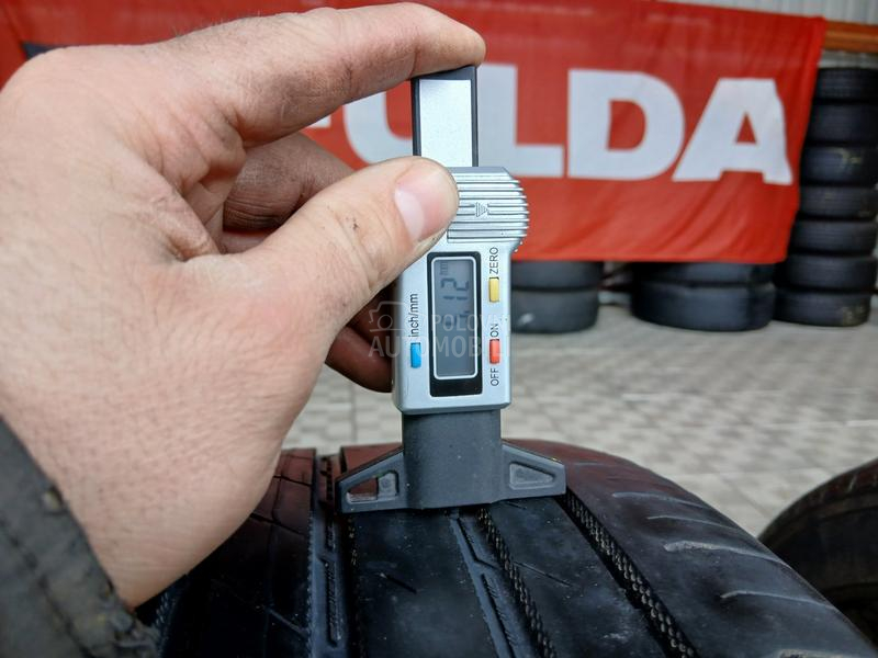 Nokian 215/60 R17 Letnja