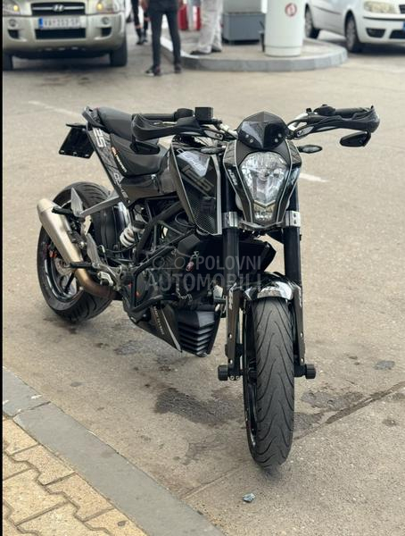 KTM Duke 125