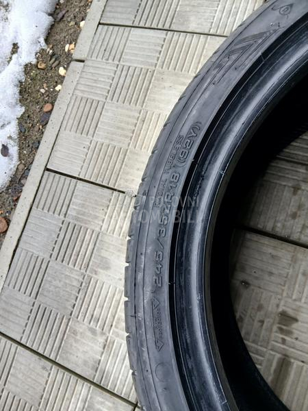 Dunlop 245/35 R18 Letnja