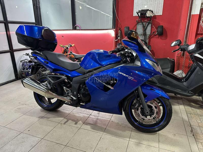 Triumph sprint gt se