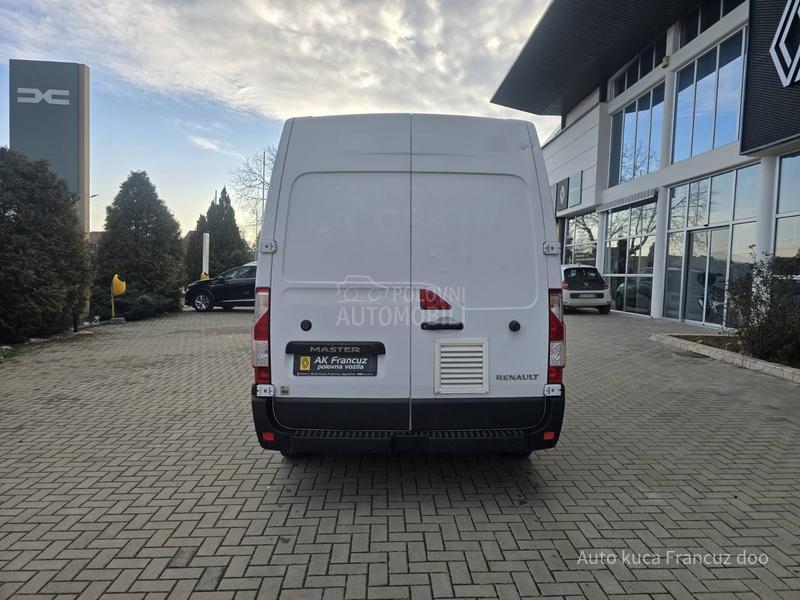 Renault Master L2H2 2.3 dCi 130