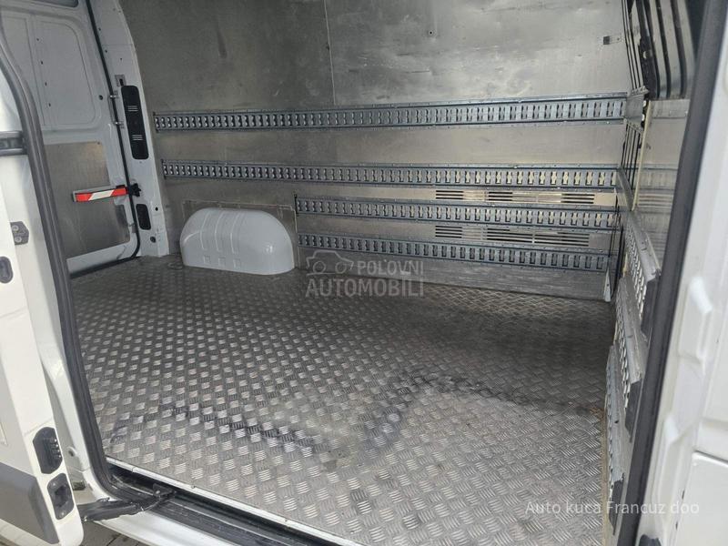 Renault Master L2H2 2.3 dCi 130