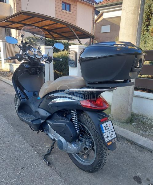 Piaggio Beverly 250ie Crouser