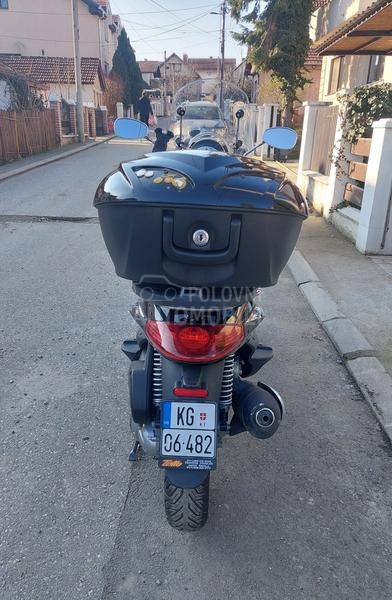Piaggio Beverly 250ie Crouser