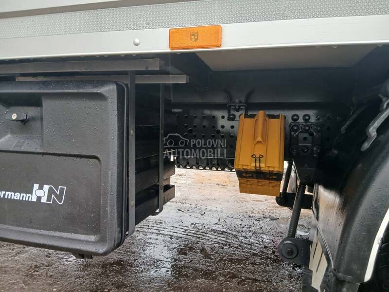 Mercedes Benz Antos 1830