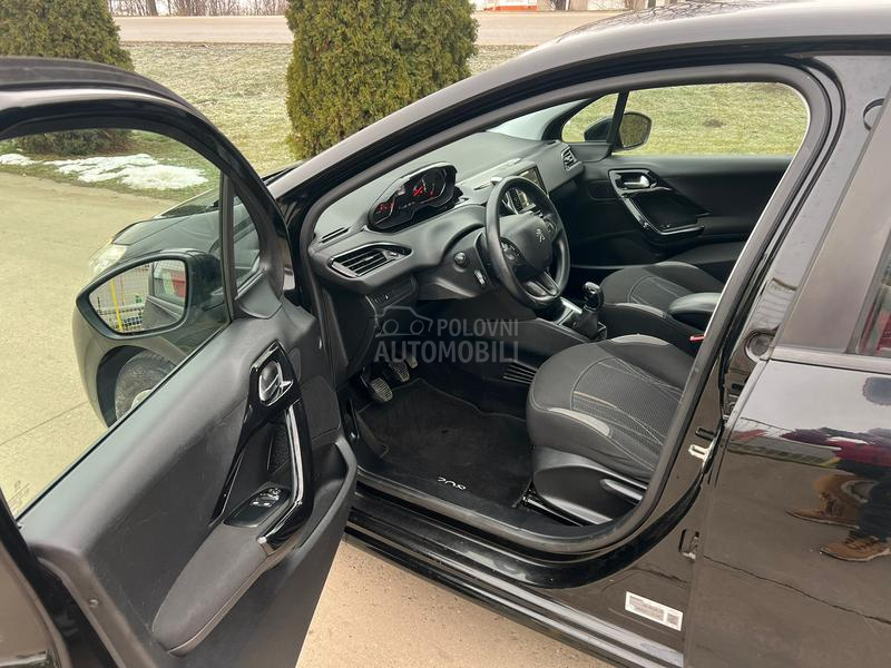 Peugeot 208 1.2  ACTIVE