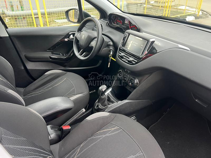 Peugeot 208 1.2  ACTIVE