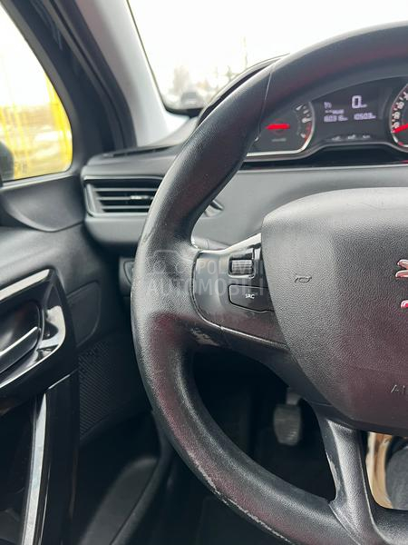 Peugeot 208 1.2  ACTIVE