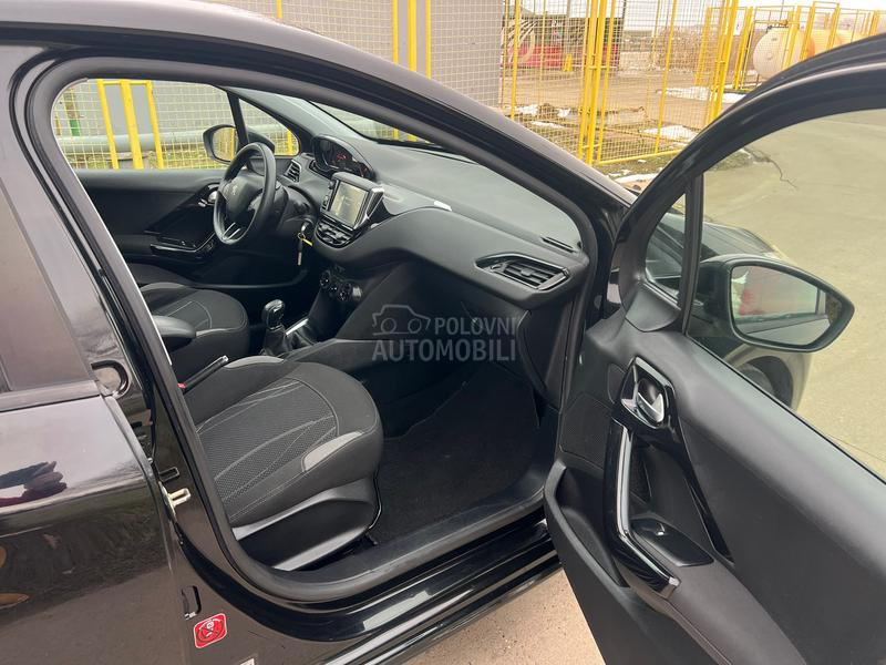 Peugeot 208 1.2  ACTIVE