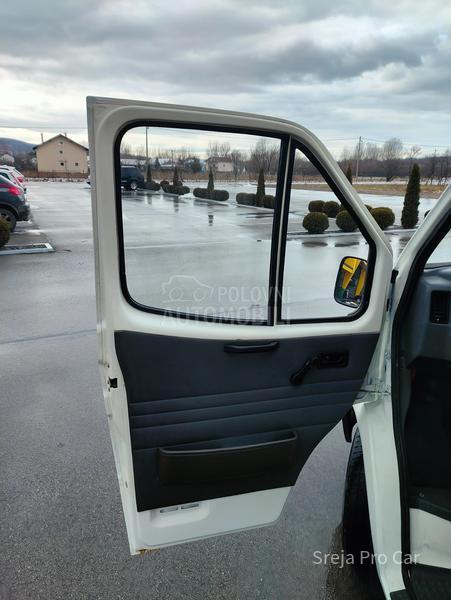 Ford Transit Pritache