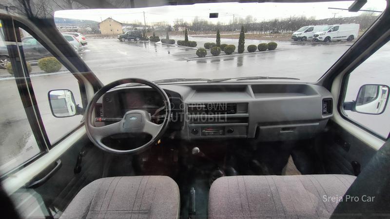 Ford Transit Pritache