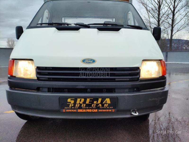 Ford Transit Pritache