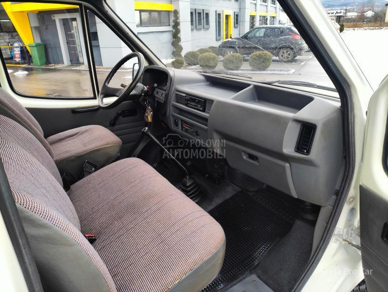 Ford Transit Pritache