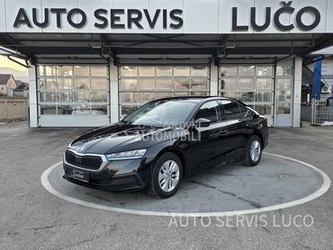 Škoda Octavia 1.5 TSI DSG r kamera