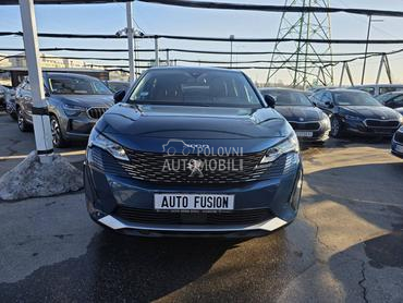 Peugeot 3008 1.2 ALLURE