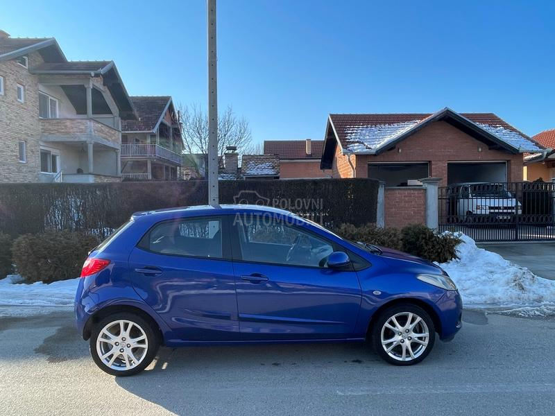 Mazda 2 1.33