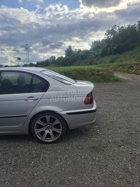 BMW 320 