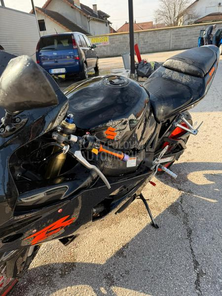 Suzuki gsxr