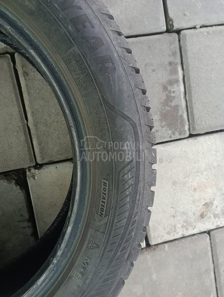 Goodyear 195/55 R16 Zimska