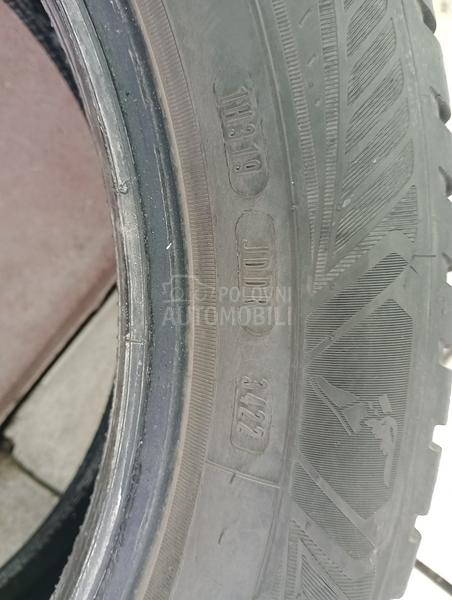 Goodyear 195/55 R16 Zimska